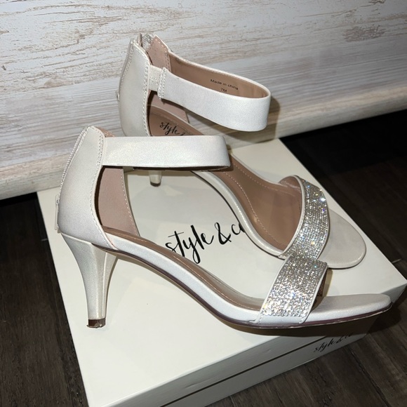 Bridal Sparkle Sandal Heels - Picture 6 of 8